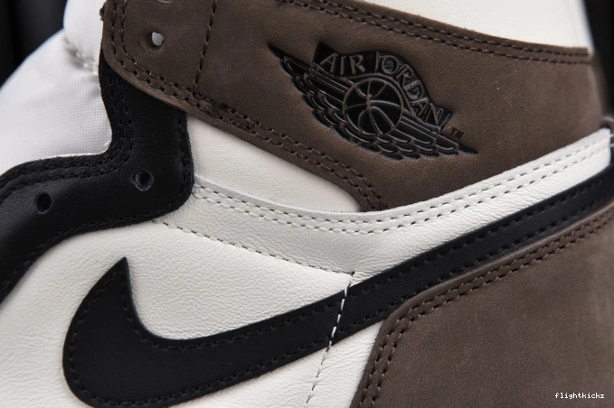 JORDAN DARK HIGH 555088-105 AIR 1 MOCHA RETRO 0924